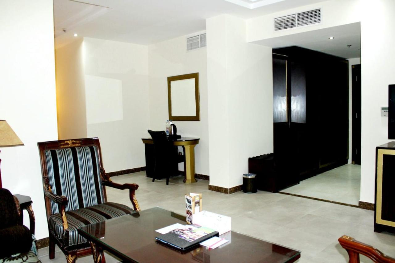Tourist Hotel Doha Exterior photo