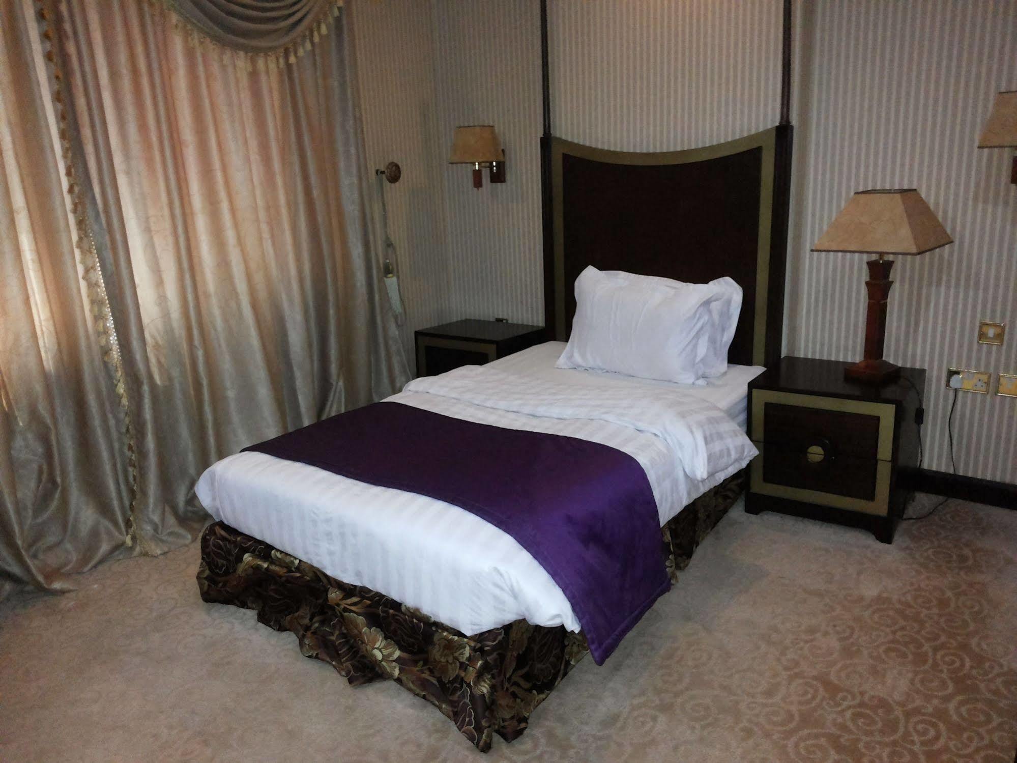 Tourist Hotel Doha Exterior photo