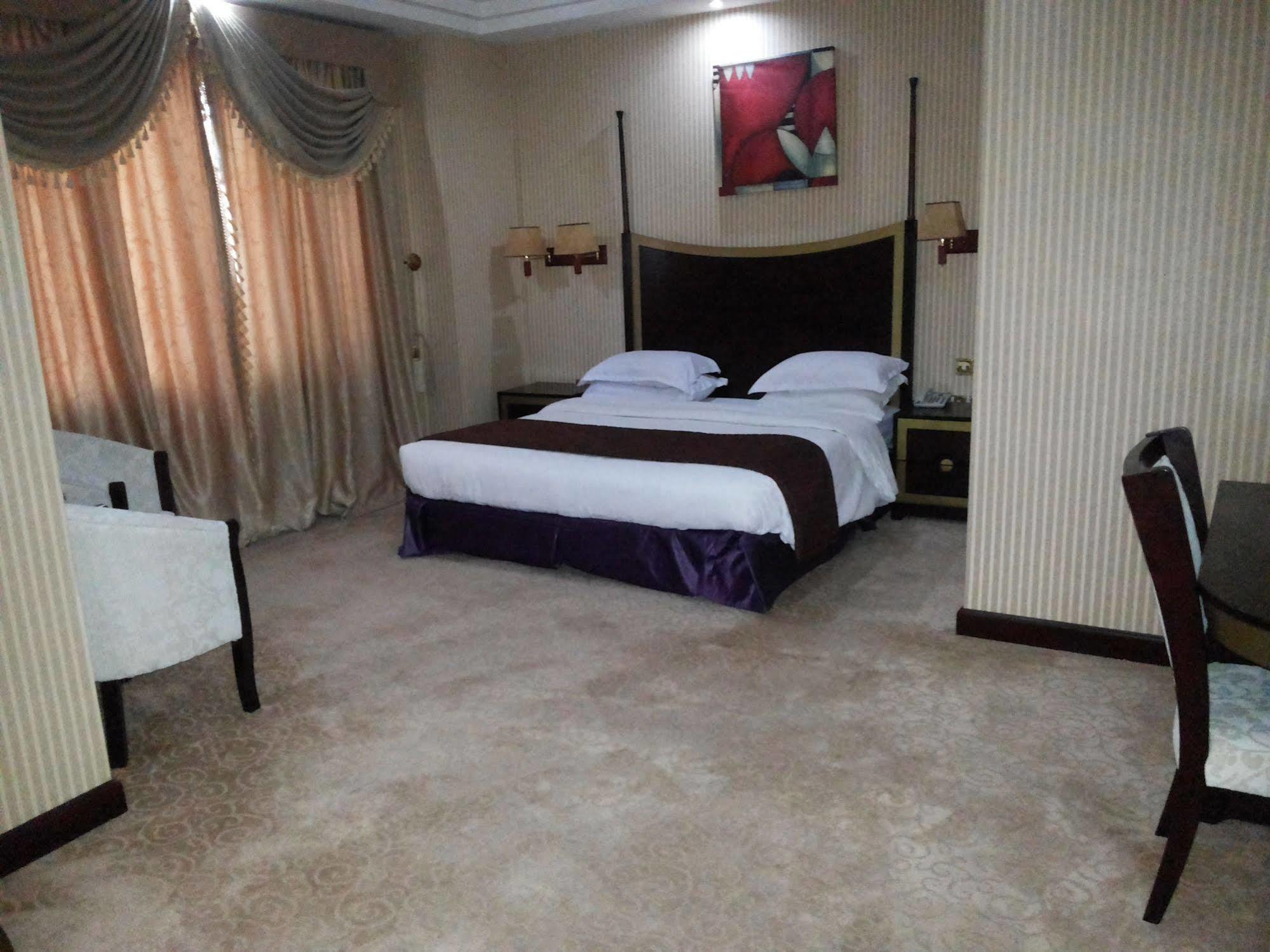 Tourist Hotel Doha Exterior photo